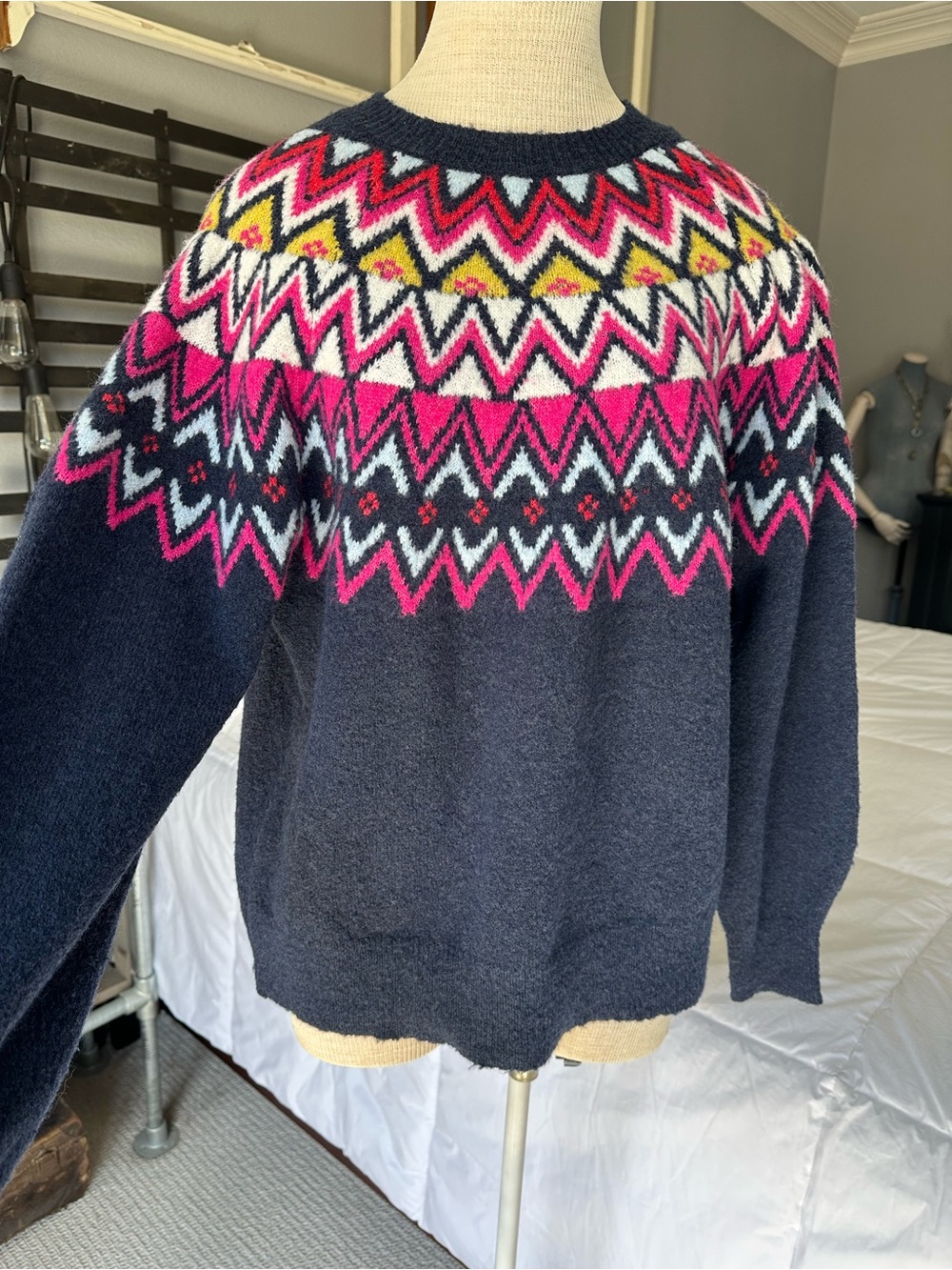 Caslon Nordstrom Fair Isle Crewneck Navy Sweater with Accents size large